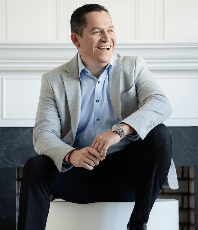 Memo Serrano